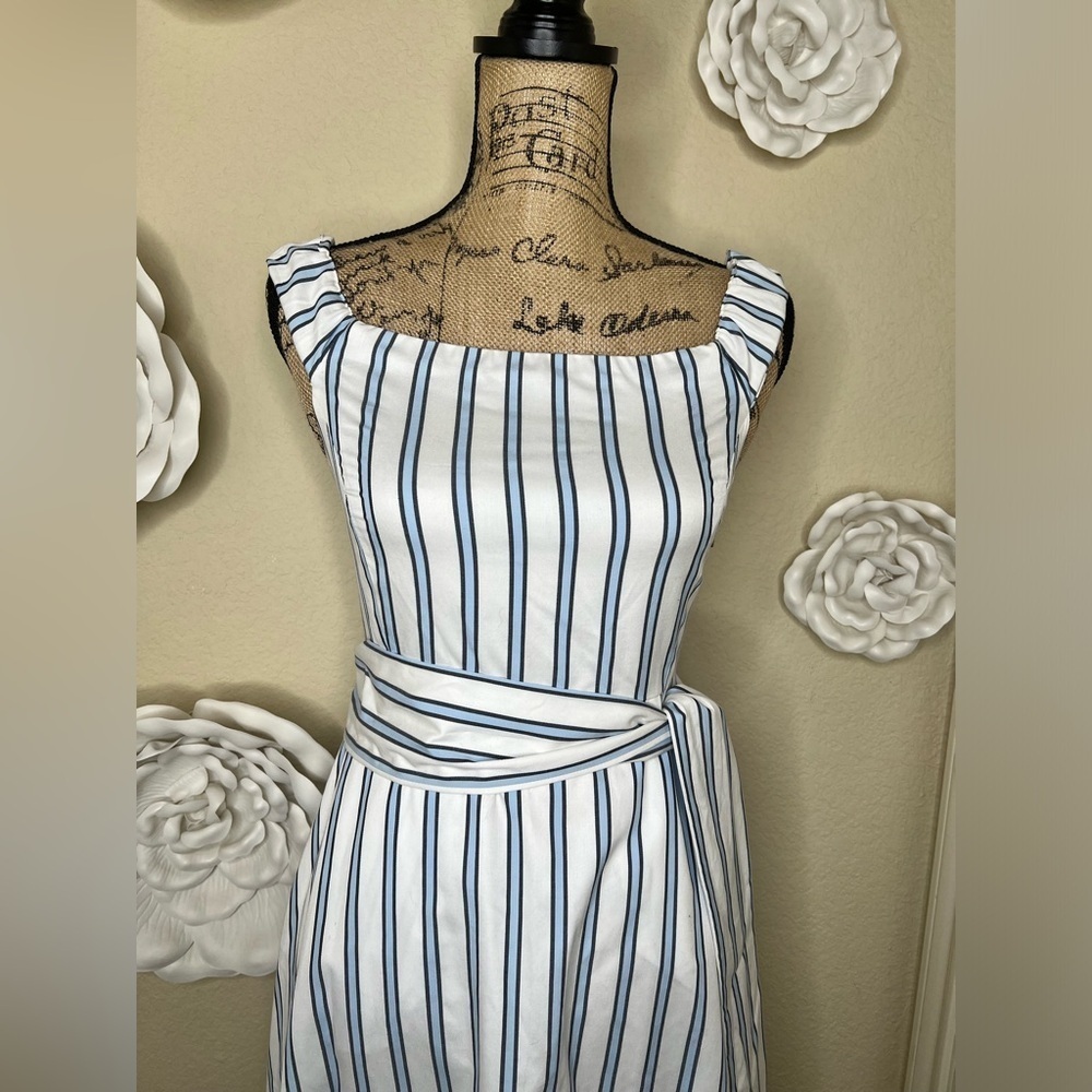 Draper James Off the Shoulder White & Blue Multi Striped Dress Size 0 - Picture 14 of 16
